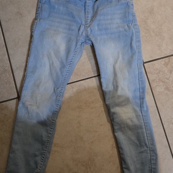 Assorted Denim Jeans Collection - Picture 9 of 12